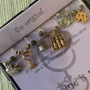 🩷That Wine is Mine! ‘Vin de la Vie’ wine glass charms + 4 bonus charms